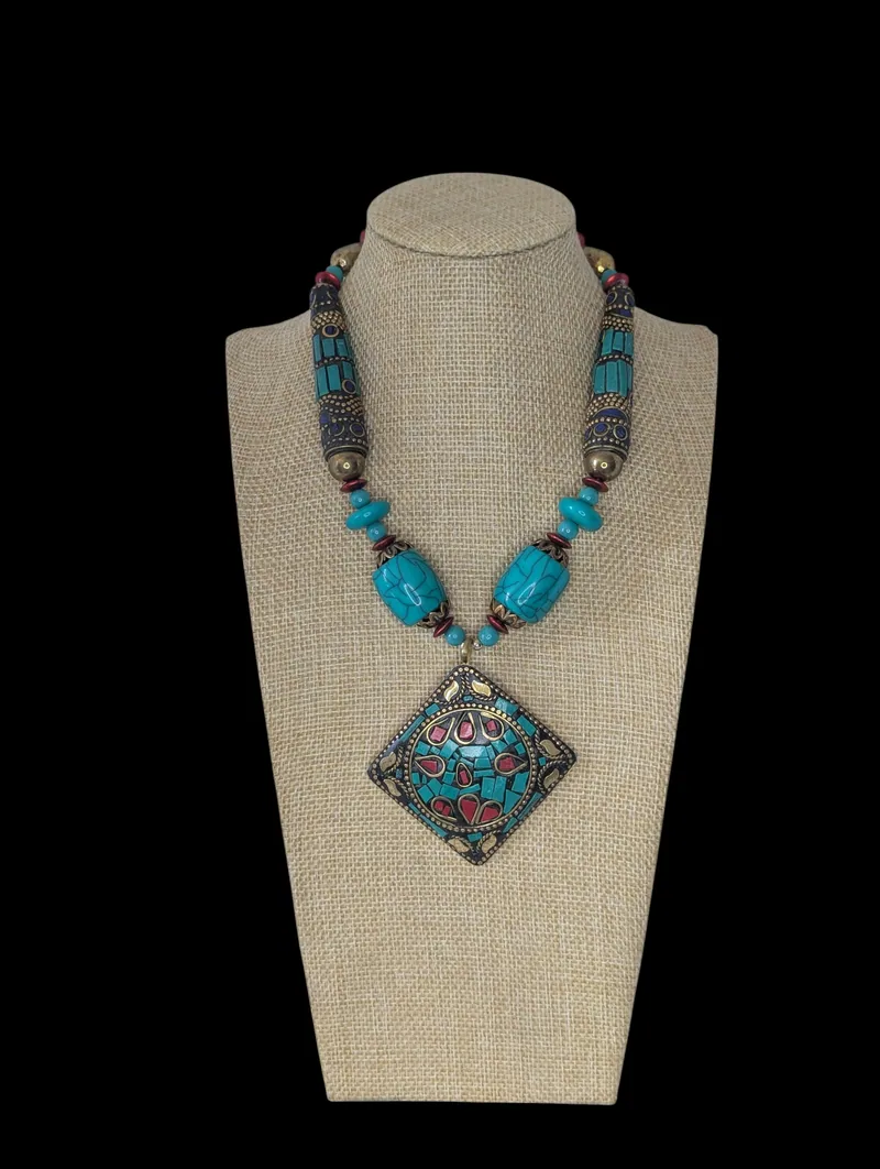 Necklace Study No. 08